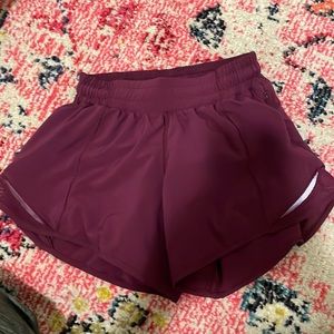 lululemon hotty hot shorts!